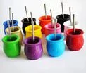 Mates de plástico en colores variados